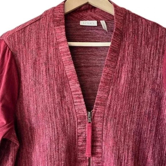 LOGO Lori Goldstein Sweater Size Small
Burgundy Wine Red Knit Faux Suede Sleeves - Picture 5 of 9